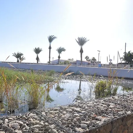 بيت للعطل Beach House لارنكا