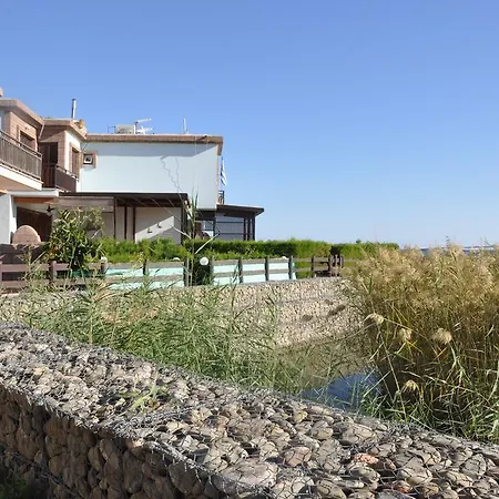 بيت للعطل Beach House لارنكا